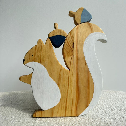 Ardilla con Nueces de Arrastre